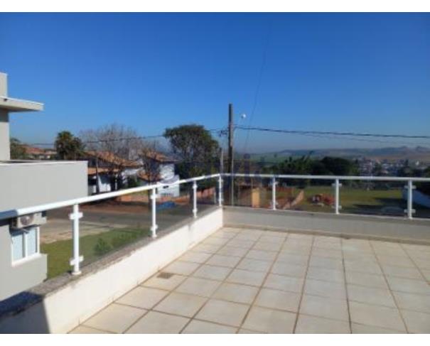 Foto de Casa de Condomínio - 431,38m²