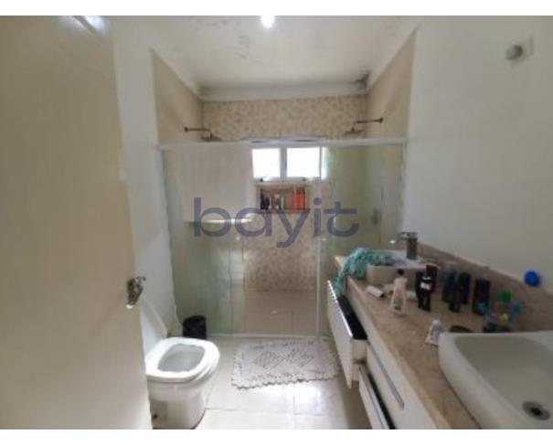 Foto de Casa de Condomínio - 431,38m²