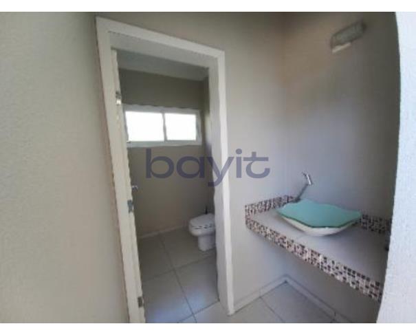 Foto de Casa de Condomínio - 431,38m²
