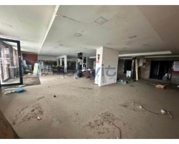 Foto de Loja - 385,56m²