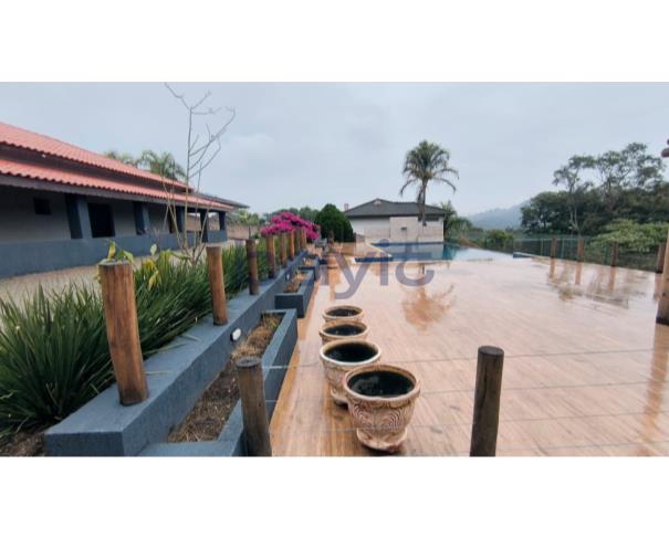 Foto de Casa de Condomínio - 510m²